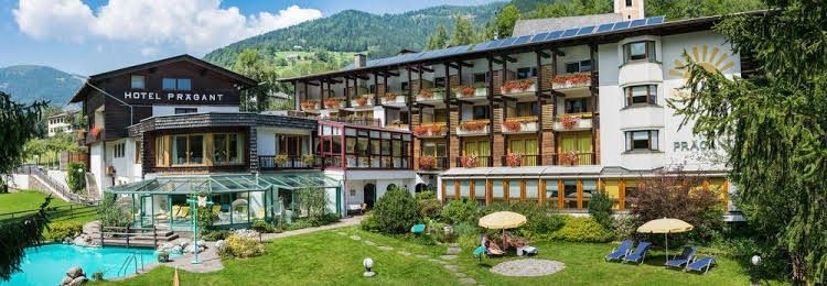Harmony's Hotel Pragant3