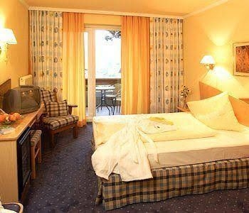Harmony's Hotel Pragant1