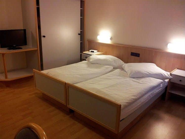 Lowen Hotel Lowen Hotel