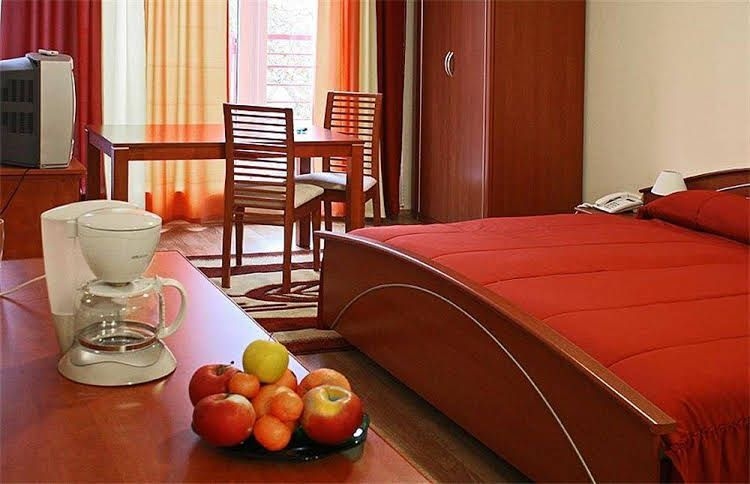 Triple M Hotel0