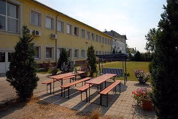 Hotel Ferihegy2
