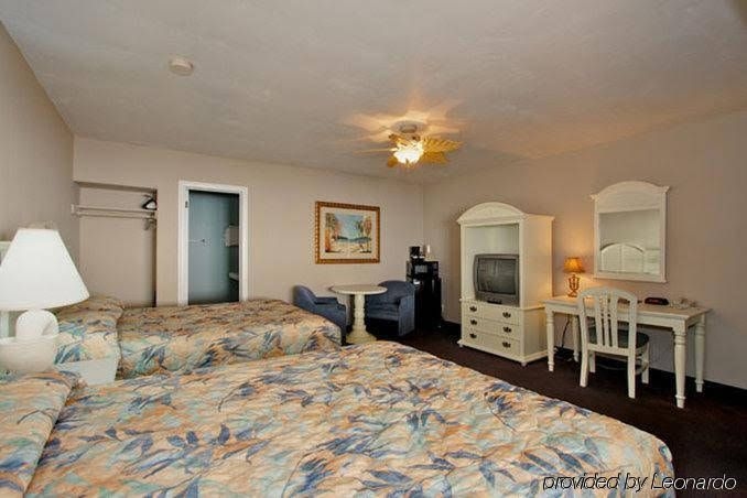 Del Mar Motel On The Beach4