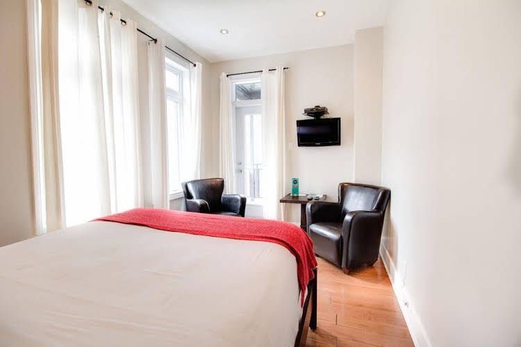 Auberge du Carre St-Louis2