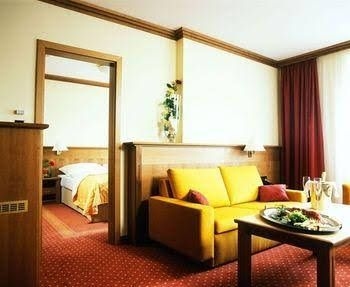 Harmony Club Hotel2