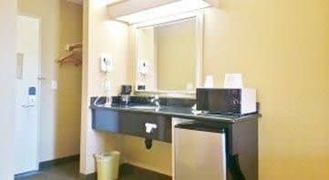 Briarwood Suites Briarwood Suites
