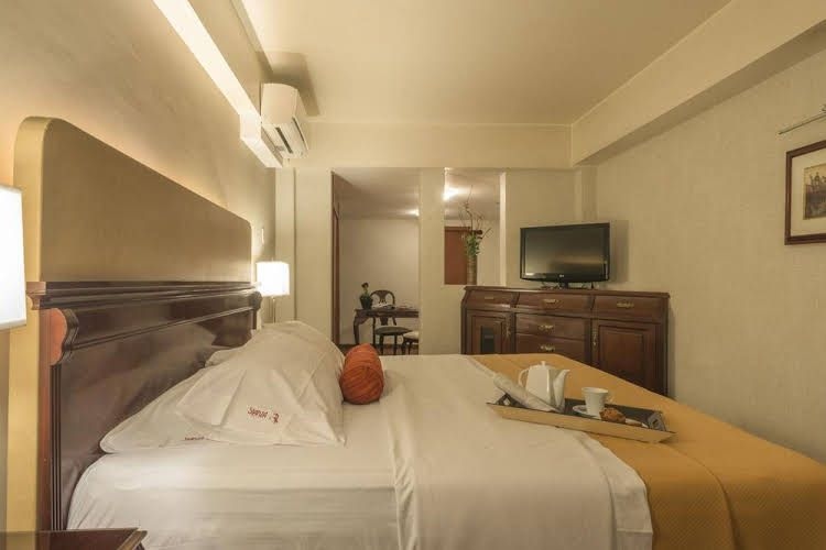 Stanza Hotel4