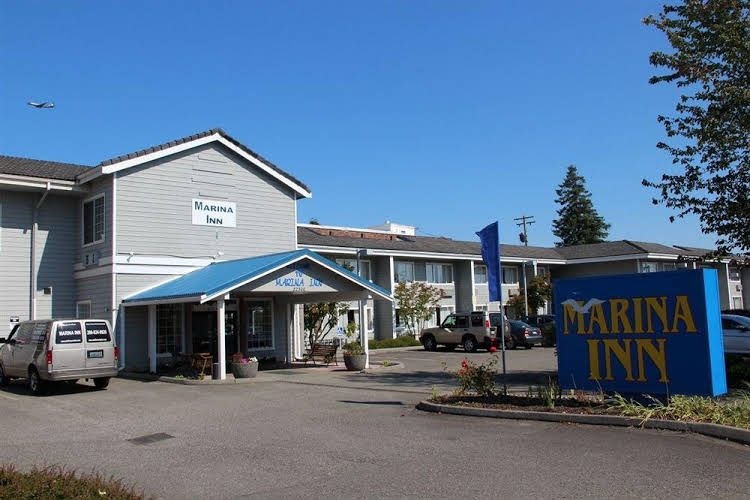 Marina Inn4