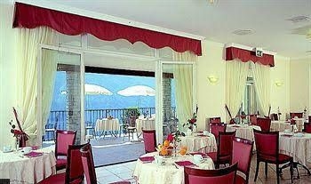Hotel La Perla2