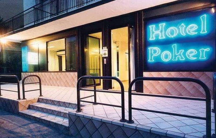Hotel Poker0