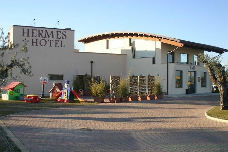 Hermes Hotel0