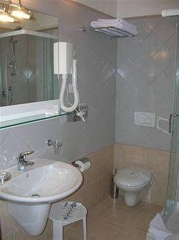 Hermes Hotel1