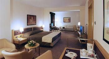 Hotel Golden Tulip Plaza Caserta4
