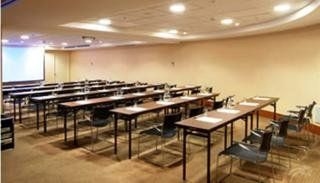 Holiday Inn Express Santiago Las Condes4