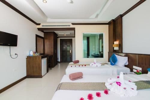 Deluxe Double or Twin Room