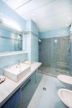 World Village Apartments2