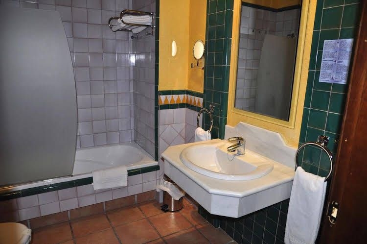 Hotel Los Cerezos1