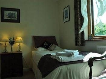Caledonian House3