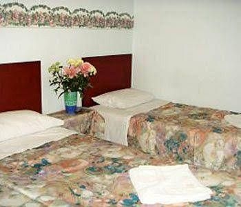 Regency Court Hotel4