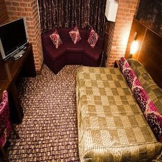 โรงแรมเดอะ รัทแลนด์ (The Rutland Hotel)4