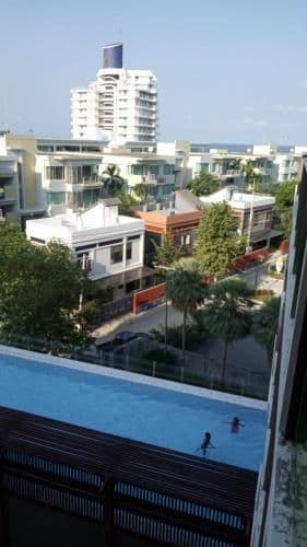 Apartment with Pool View
