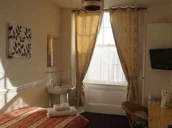 Hampton Court Guesthouse Hampton Court Guesthouse