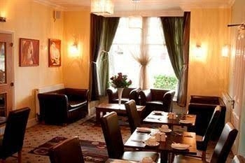 The Queensgate Hotel3