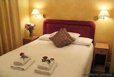 Lincoln House Hotel - Guest Accommodation Lincoln House Hotel - Guest Accommodation