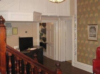 โรงแรมแคนเทอร์เบอรี โรงแรมแคนเทอร์เบอรี