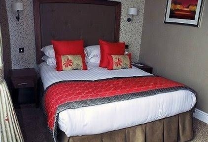 Lodore Falls Hotel2