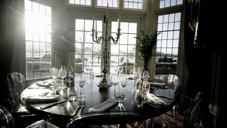 Falcon Manor Hotel4