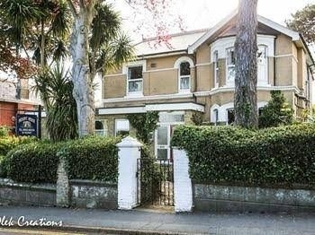Mount House3