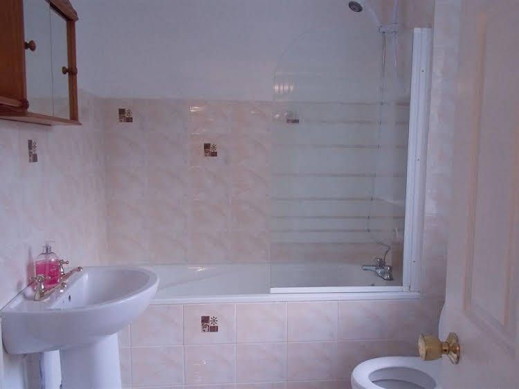 Da Vinci Guest House - Bed And Breakfast (Gatwick)2