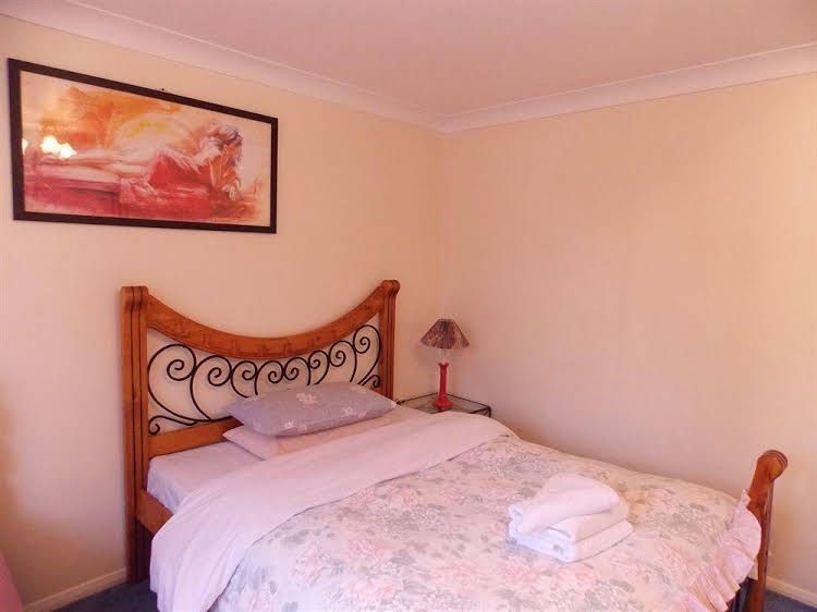 Da Vinci Guest House - Bed And Breakfast (Gatwick)3