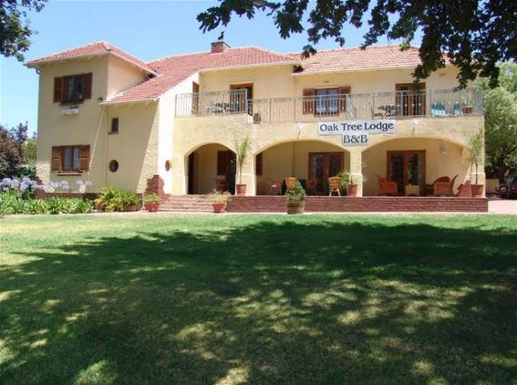 Oak Tree Lodge4