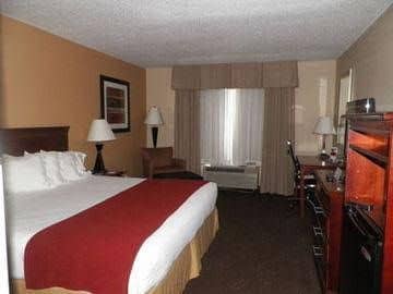 Holiday Inn Express Hotel & Suites Forest Holiday Inn Express Hotel & Suites Forest