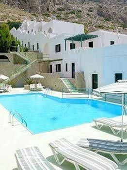 Hotel Finiki View2