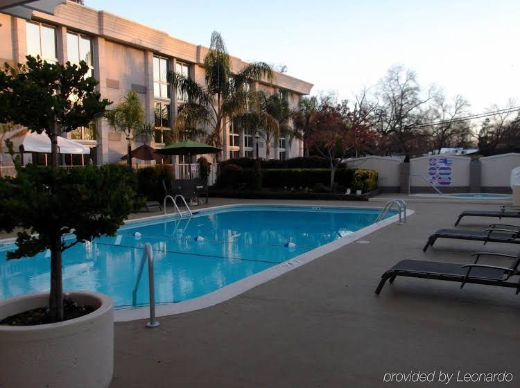 Ramada Plaza Chico1
