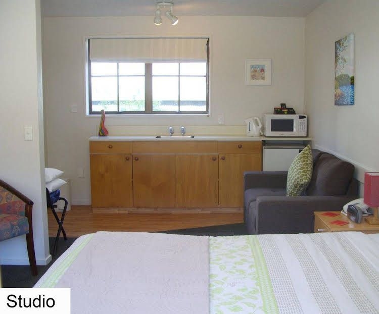 Tudor Court Motel2