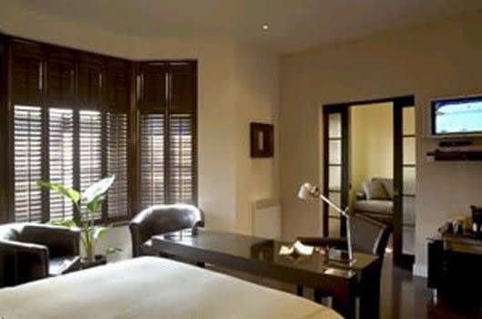 Le Relais Lyonnais Le Relais Lyonnais