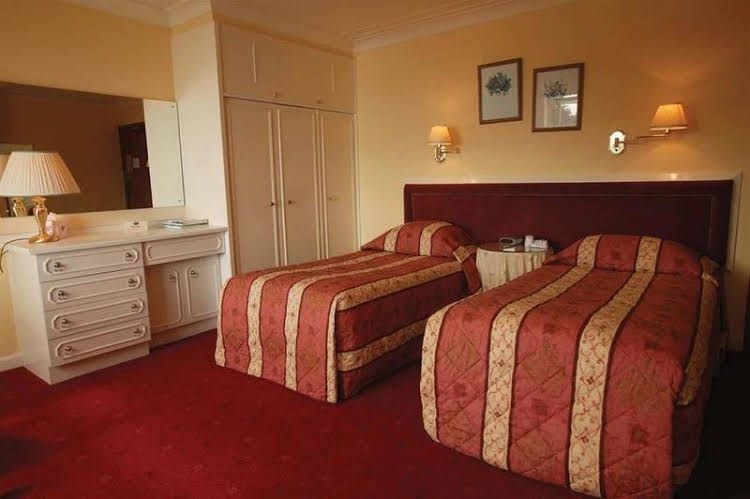 Livermead House Hotel0