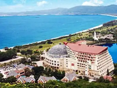 Yalong Bay Universal Resort