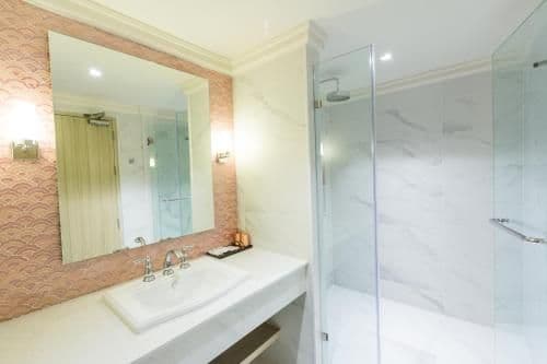Deluxe Double Room with Spa Bath