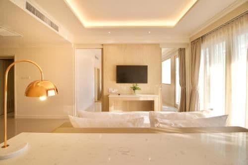 Suite with Direct Pool Access