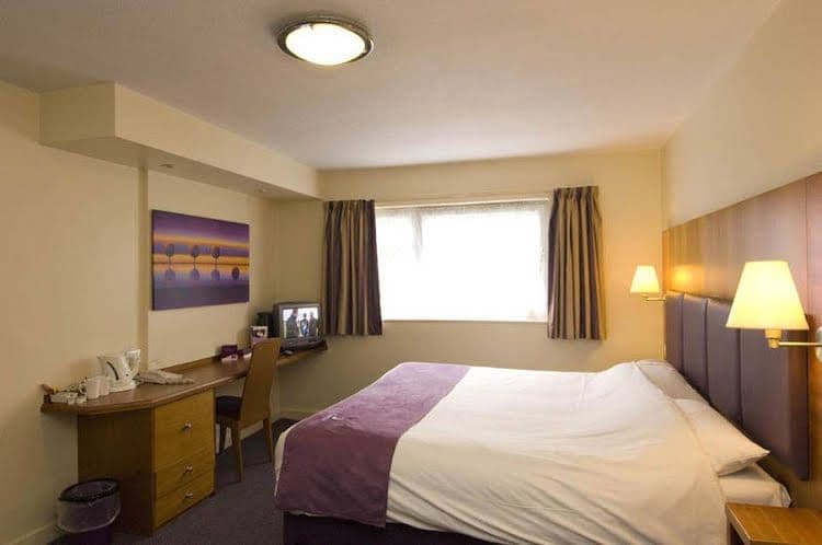 Premier Inn Knutsford (Bucklow Hill) Premier Inn Knutsford (Bucklow Hill)