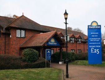 Days Inn Sevenoaks (Clackett Lane)3