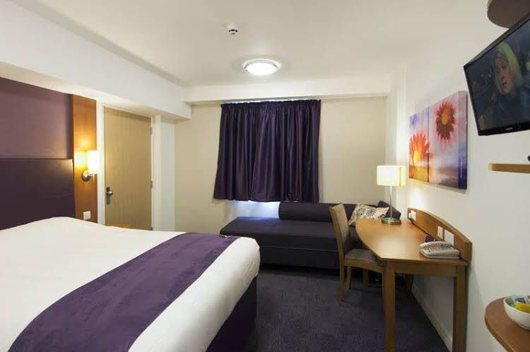 Premier Inn Redditch West (A448)0