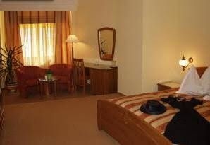 Hotel Horoscop4