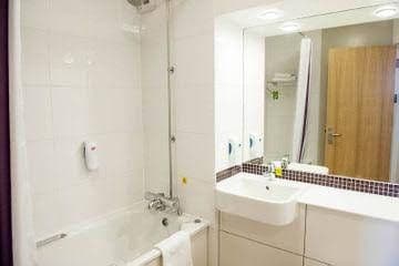 Premier Inn Plymouth City Centre (Sutton Harbour) Premier Inn Plymouth City Centre (Sutton Harbour)