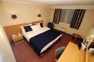 Holiday Inn Cardiff North M4 Jct 320