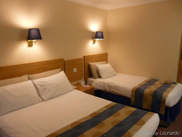 Holiday Inn Cardiff North M4 Jct 324